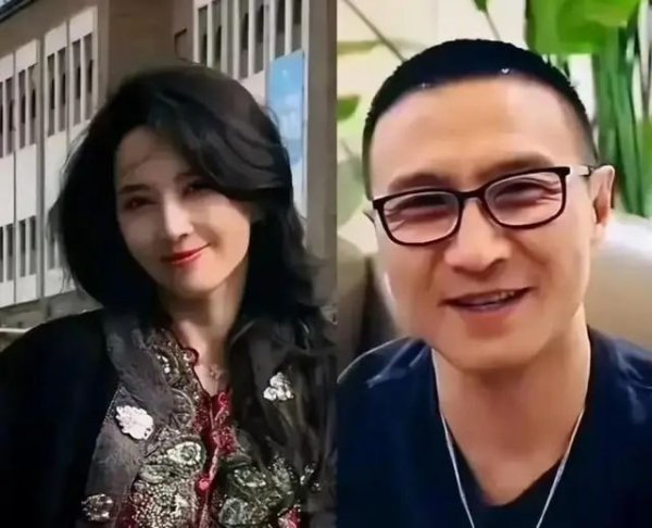 实盘配资排行榜 汪峰不忍了！深夜秀恩爱，置顶合照，女友森林北全程淡定回击